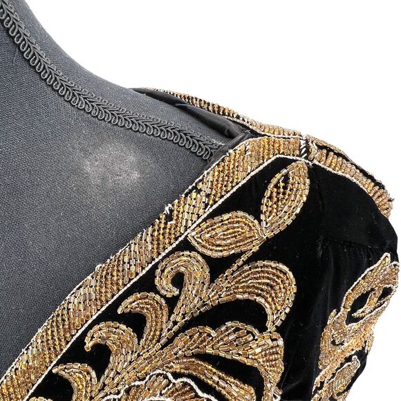 Vintage Victor Costa Black Velvet Heavily Beaded Evening Gown Bustle Back Sz 4 - Picture 7 of 16